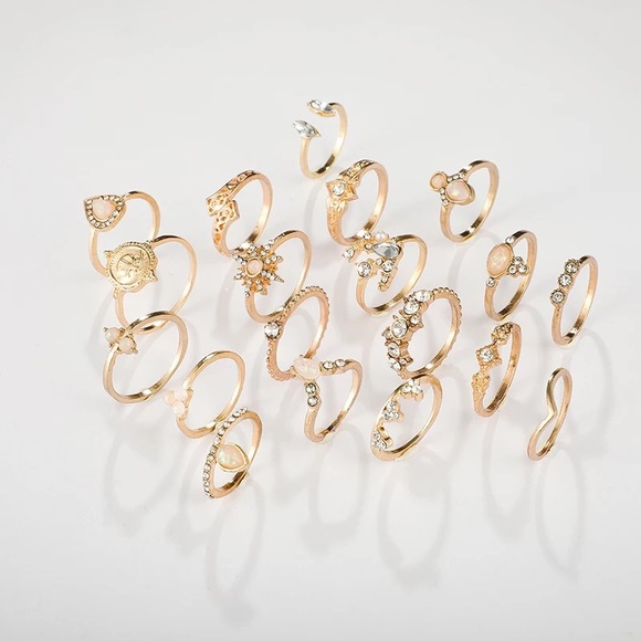 3/$25⚡️gold boho stackable drop moon star ring set - Picture 2 of 15